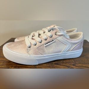 Airwalk Women’s Race3-J Pink Multi Metal Sneakers NWT Size 6.5